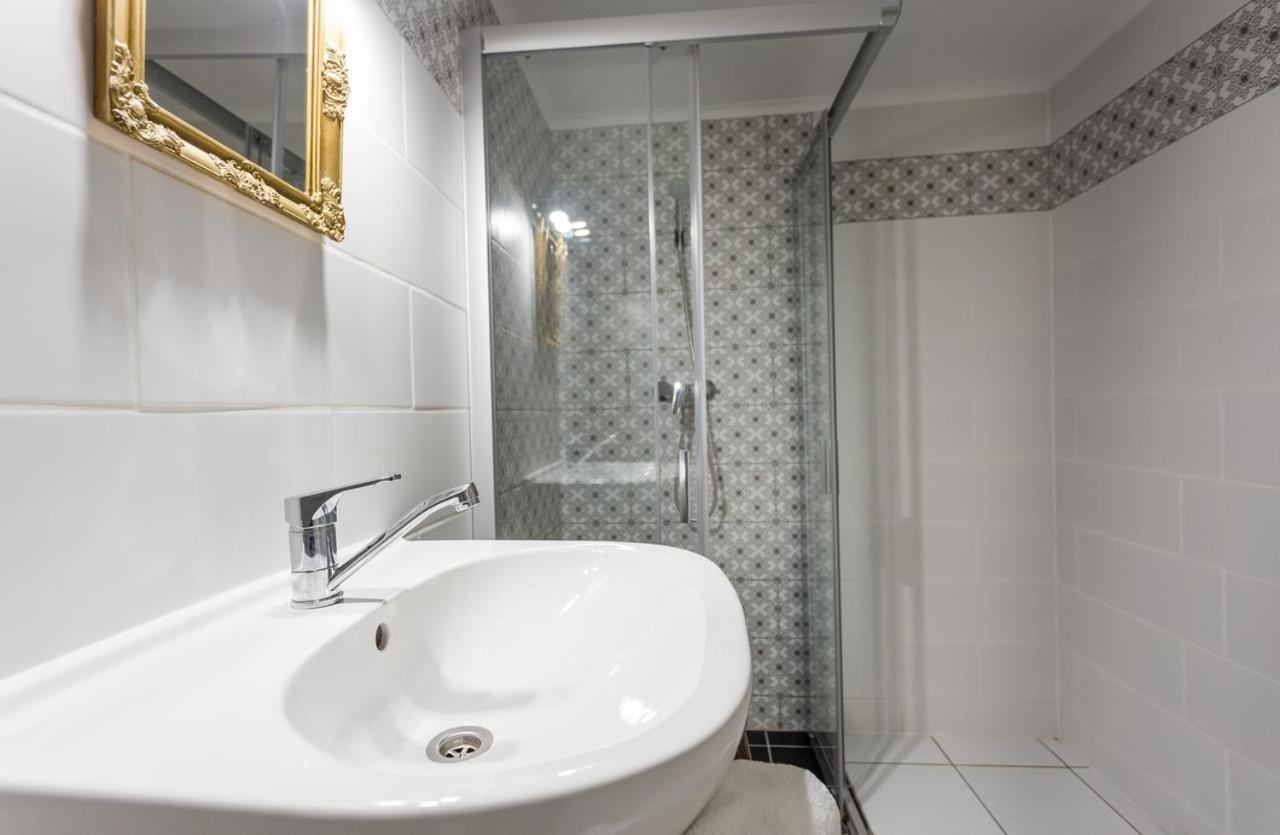 A10 Budapest Center Aparthotel ภายนอก รูปภาพ