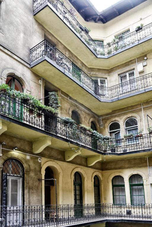 A10 Budapest Center Aparthotel ภายนอก รูปภาพ